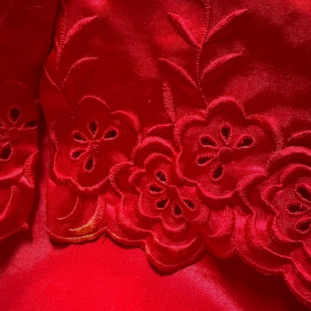 Vintage Victoria’s Secret red satin pajama top Size P / XS - Picture 12 of 13